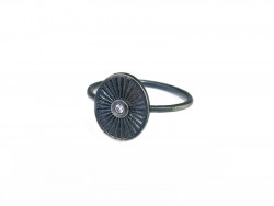 Oxidized and satin silver 925mm ring with 1 natural brilliant