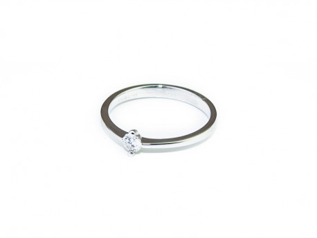 Solitario de oro blanco 750mm con Brillante Natural de 0.15cts.