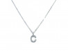 Penjoll or blanc de 750 mm lletra C amb Brillants naturals.