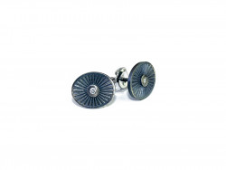 Arracades plata 925 mm en argent oxidada i setinada, amb 1 brillant natural de 0.02cts. Tancament pressió.