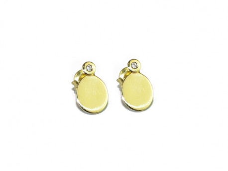 750mm yellow gold earring. Form you-me.