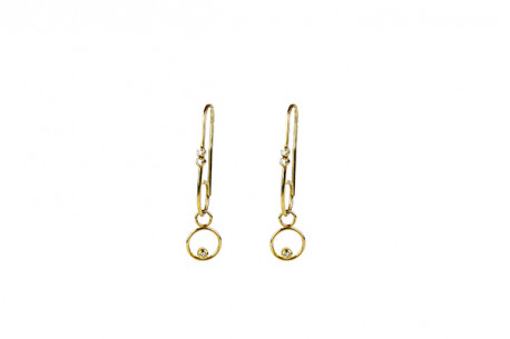 Arracades tipo criolla or groc i brillant amb penjolls d’or i brillants.