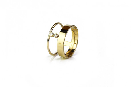 Yellow gold ring and 2 brillants