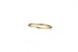 1.10mm round thread type yellow gold ring.
