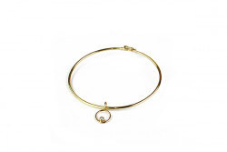 Rigid yellow gold bracelet with yellow gold pendant and a brilliant.