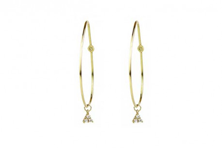 Yellow gold hoop earrings with yellow gold pendants and brillant for earrings.
