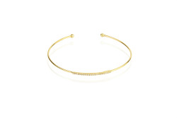 Gold bracelet with brilliants