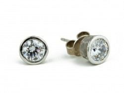 Silver earrings with Swarovski stone