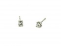 Pendientes de oro blanco y brillantes.