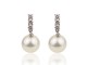 Pendientes de oro blanco con perlas y brillantes.
