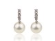 Pendientes de oro blanco con perlas y brillantes.