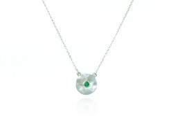 Silver and emerald necklace yellow gold.